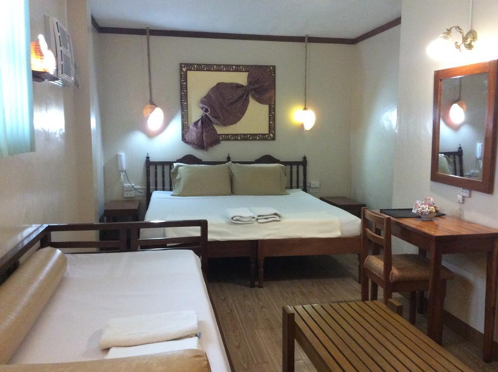 Hotel Bahay Ni Tuding - House Of Tuding Davao Exterior foto