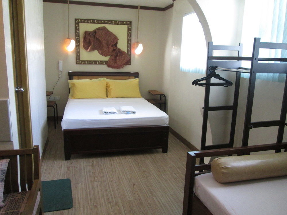Hotel Bahay Ni Tuding - House Of Tuding Davao Exterior foto