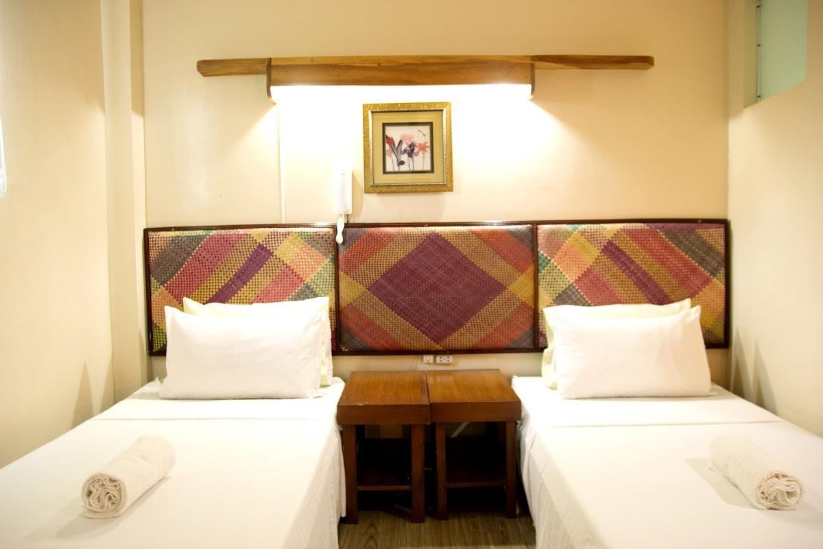 Hotel Bahay Ni Tuding - House Of Tuding Davao Exterior foto